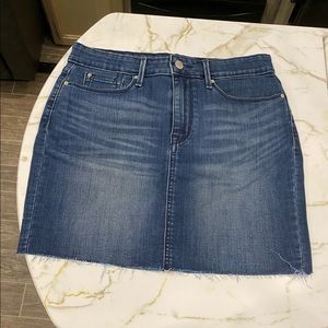 Signature by Levi Strauss high waisted Jean skirt - Size 6
